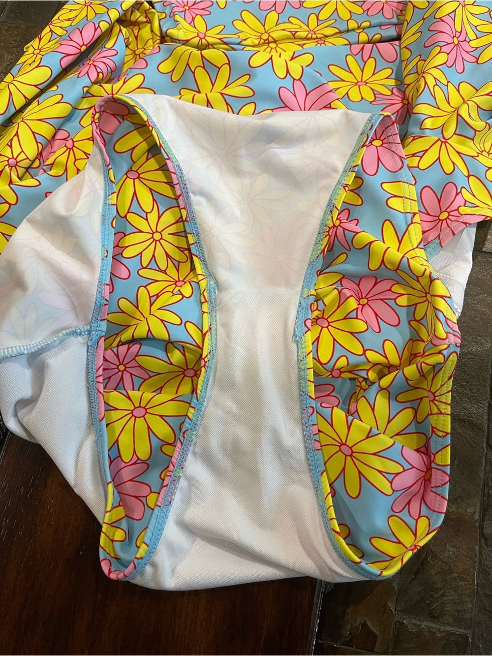 Daisy Print Long-Sleeve Rash Guard One-Piece Swimsuit - Blue/Yellow/Pink - Picture 5 of 10
